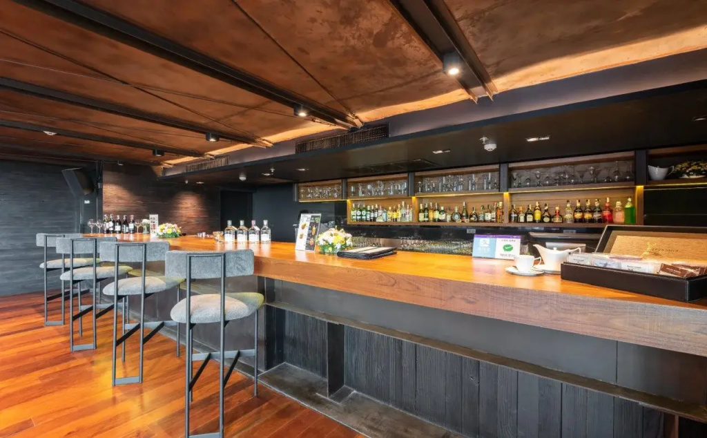 Ramada Plaza by Wyndham Chao Fah Phuket