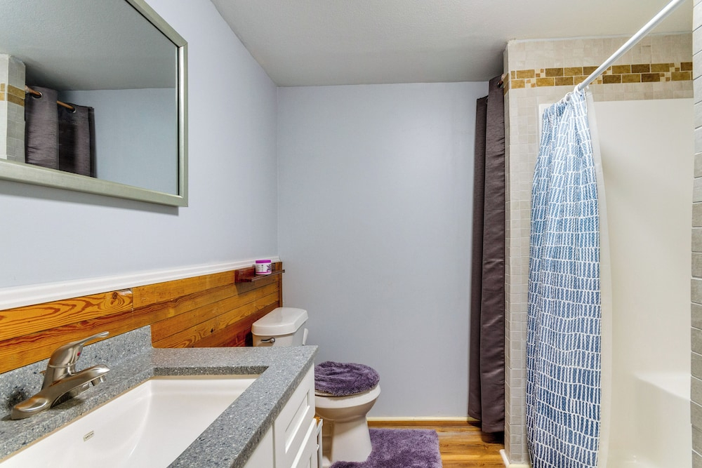 Pet-friendly Pensacola Home w/ Patio & Yard!