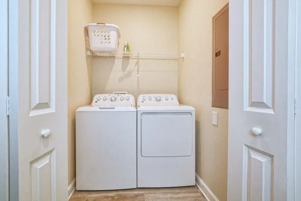 Storey Lake-5 Bedroom Townhome w/Spashpool-1622ST