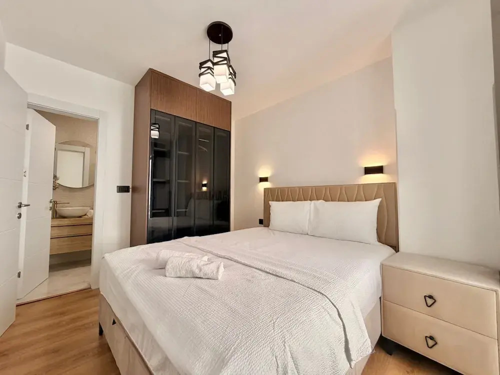 Lunamare Apartments