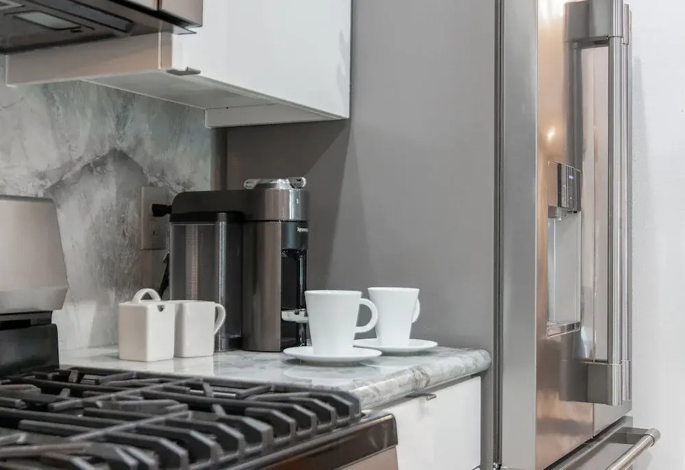 PS Modern Pool Jewel Three Bedroom House