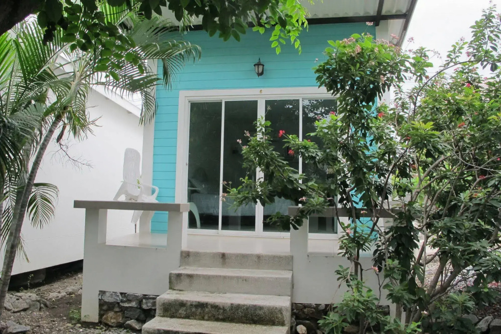 Charlies Bungalows
