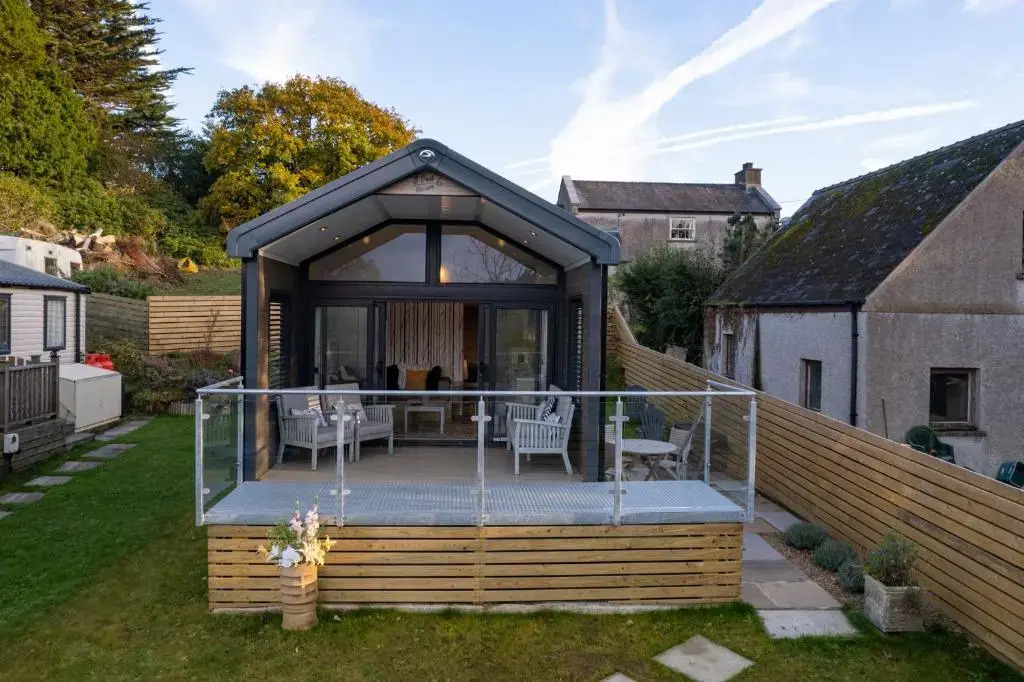 The Escape Luxury Pod Close To Beach