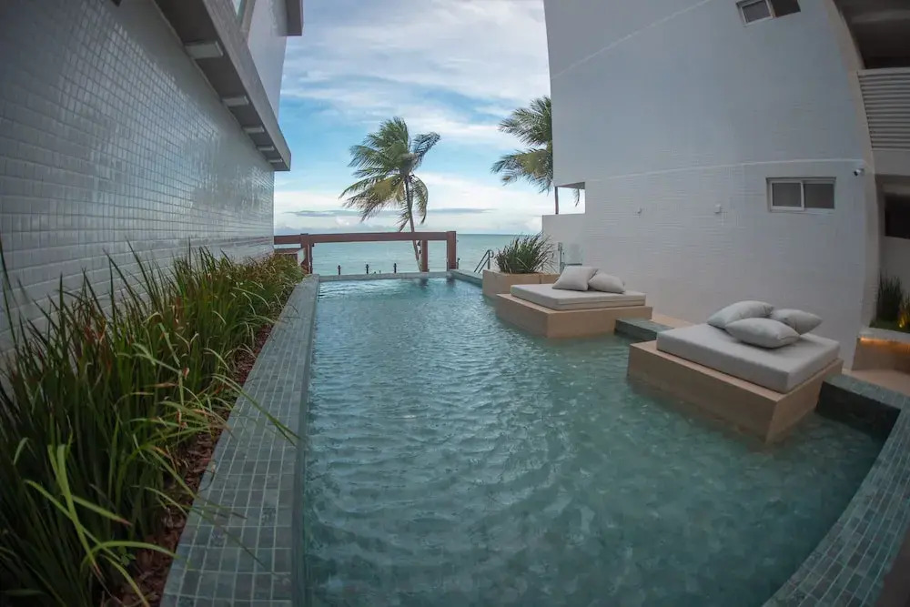 Pé na areia do Caribessa - Branco Haus
