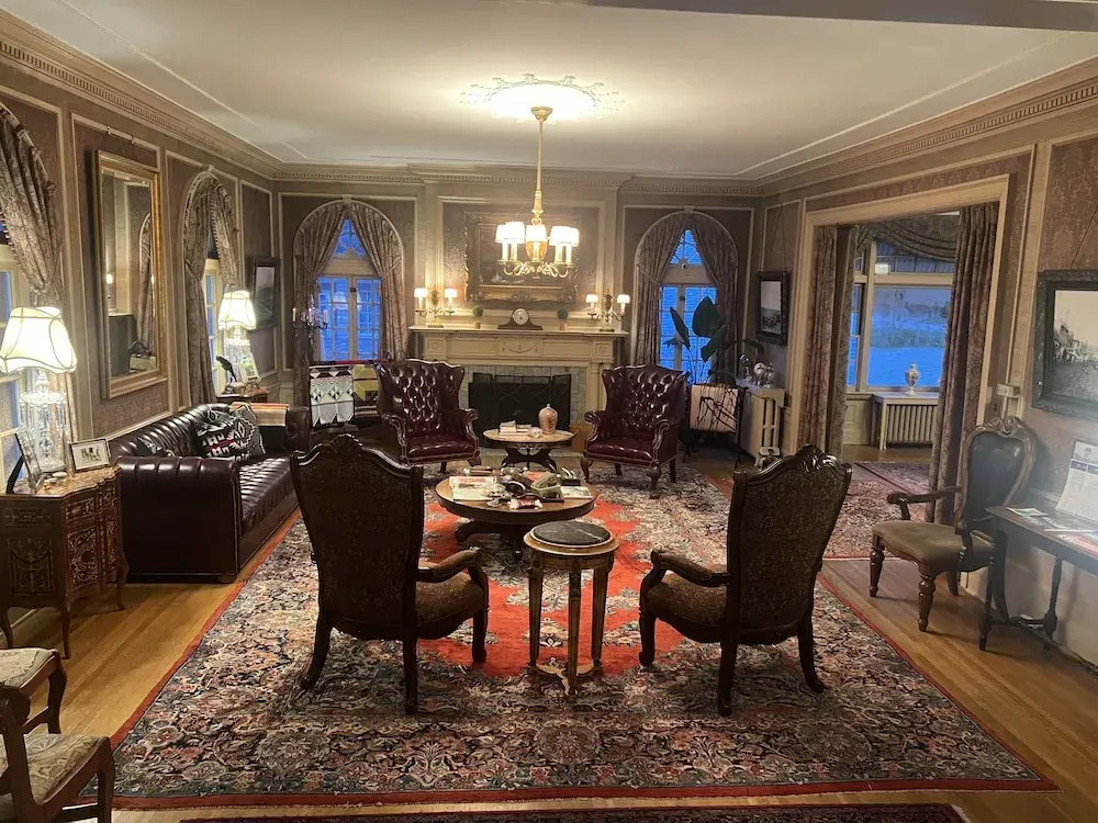 Pendleton House Historic Inn and B&B