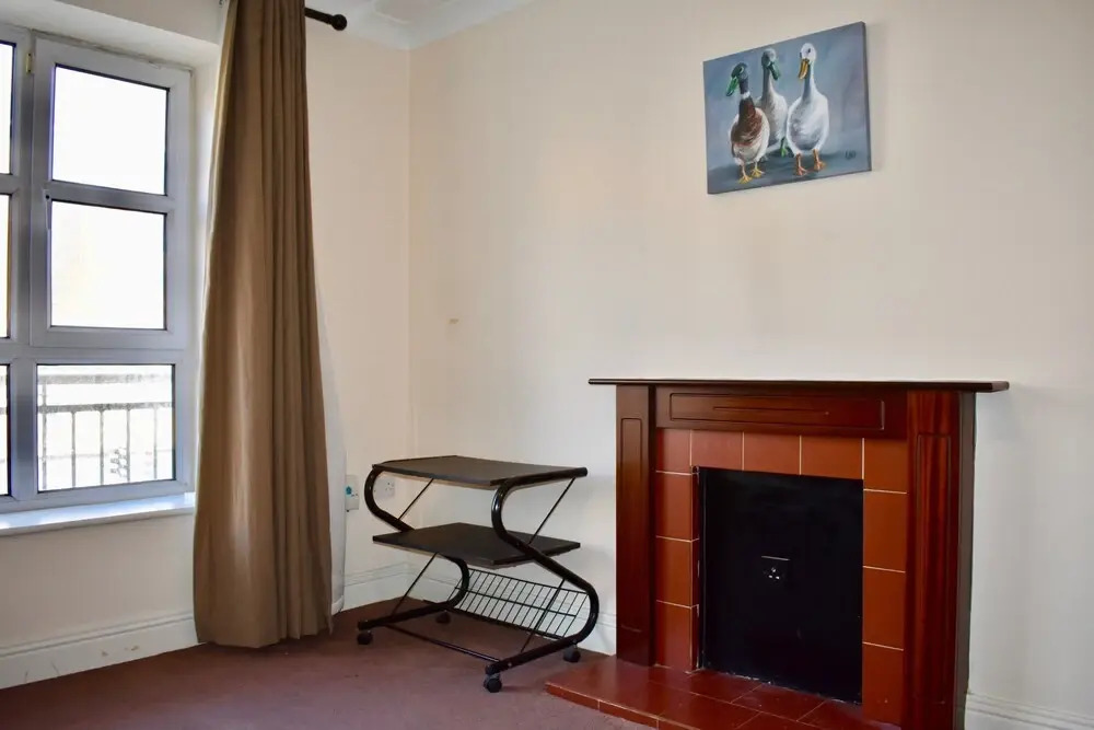 1 Bedroom Apartment Amazing Central Location