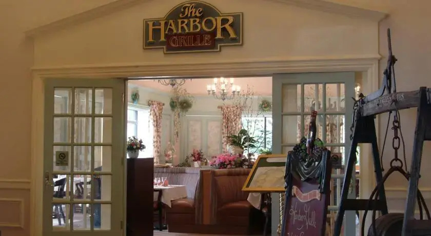 Radisson Hotel Plymouth Harbor