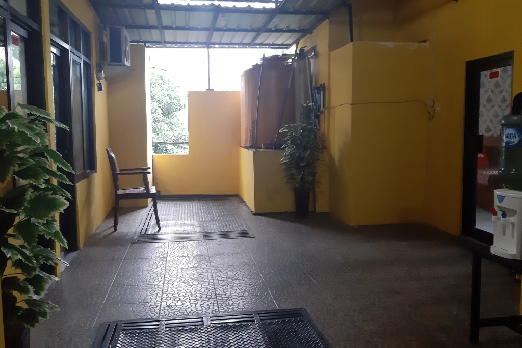 OYO 90299 Corner Guest House