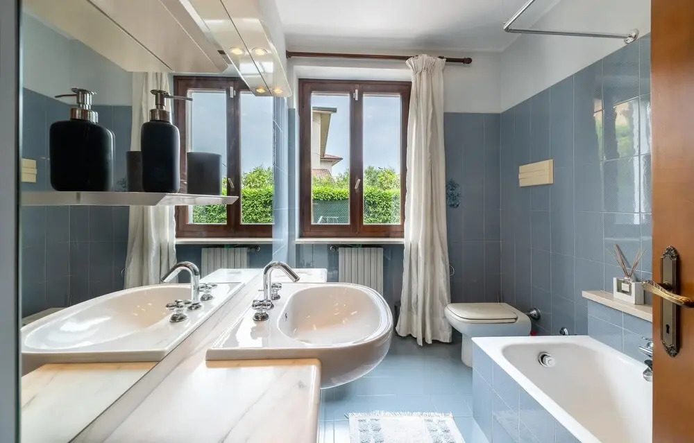Awesome Home in Desenzano del Garda With Wifi and 3 Bedrooms