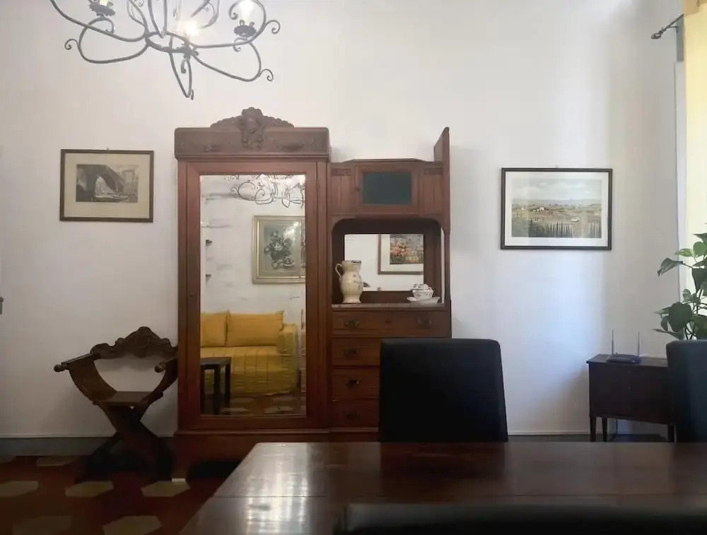 Pilastri Flat