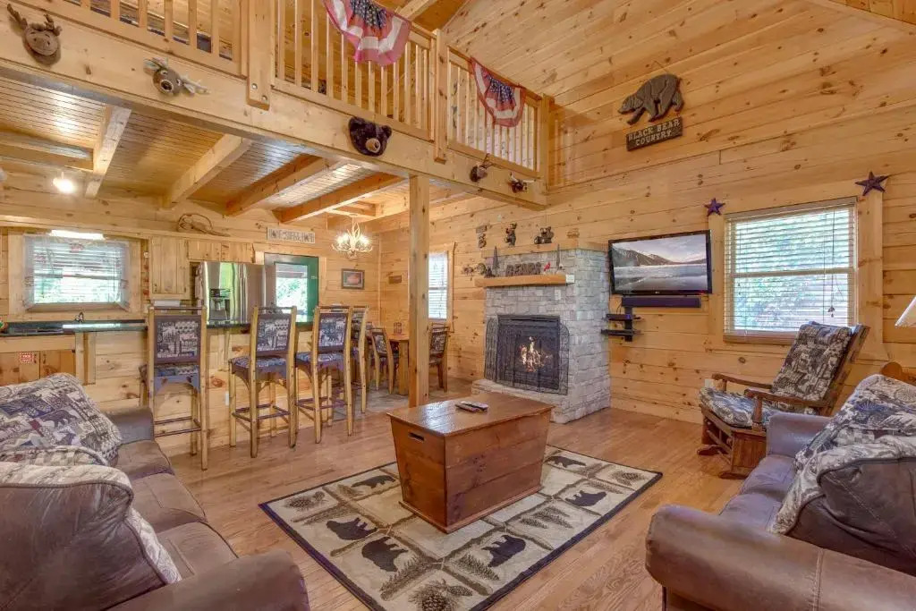 Mountain Dreams, 4 Bedrooms, Sleeps 11, Pool Access, Game Room, Hot Tub