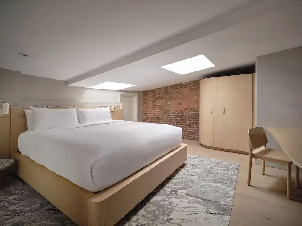 Corner Apartments