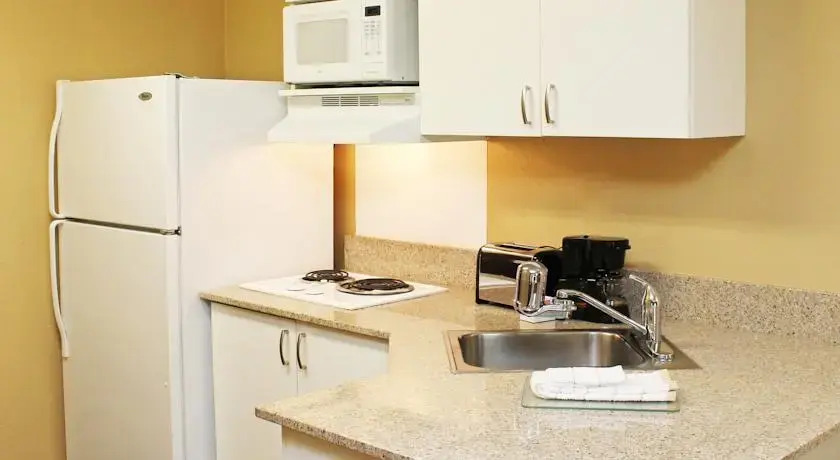 Homestead Studio Suites Miami Airport Doral