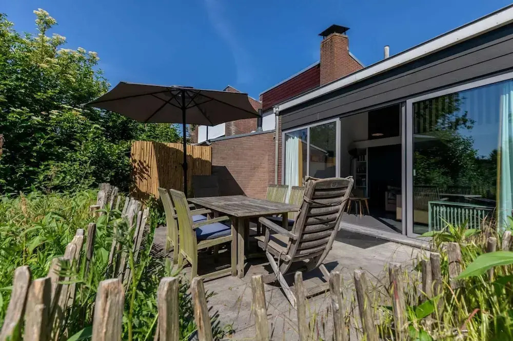 Comfort Holiday Home Near Beach