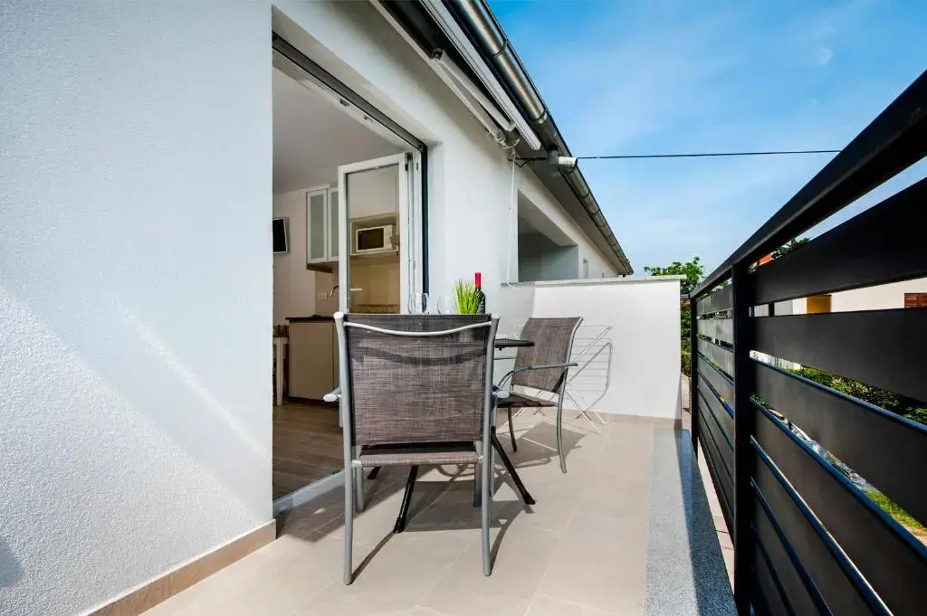 Apartment and Studio Tereza