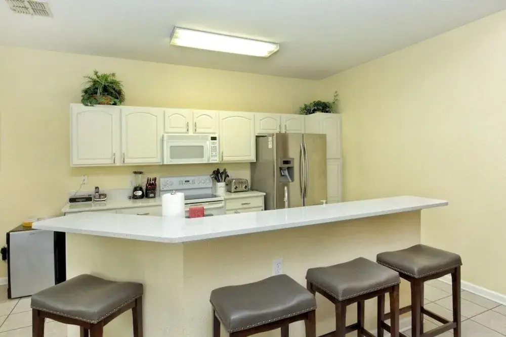 Deluxe Spacious Resort Home Close to Disney