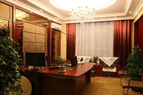 Dunhuang Longfeng Hotel
