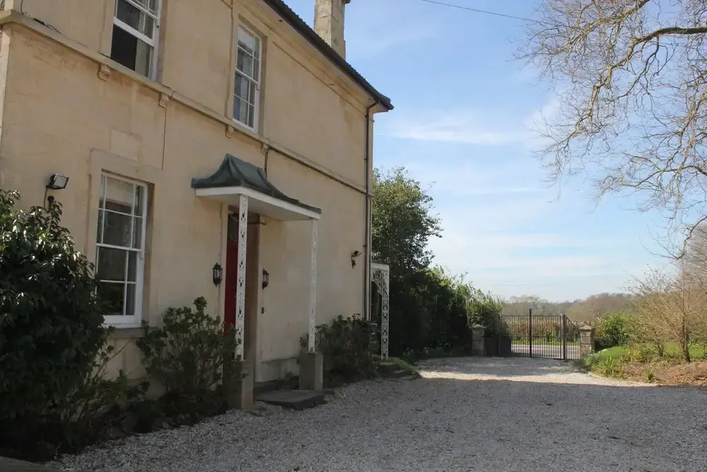 Roseneath House
