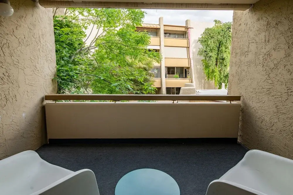 WanderJaunt Henley 1BR Scottsdale