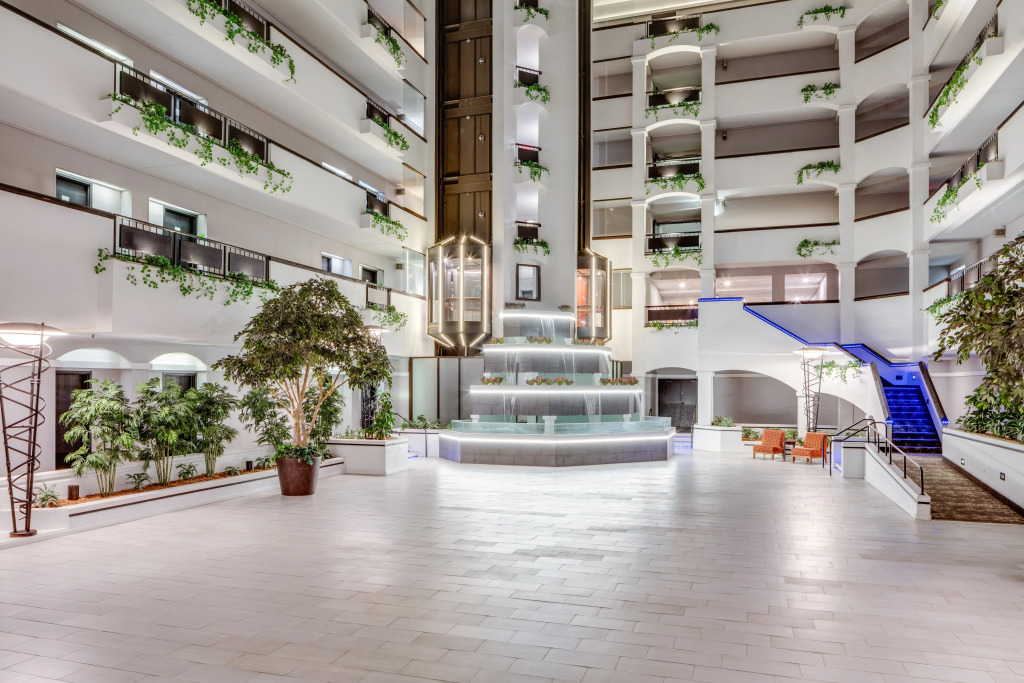 Holiday Inn & Suites Springfield - I-44 by IHG