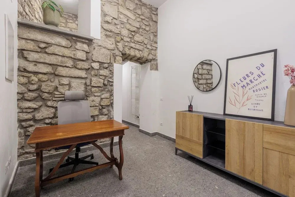 Basco Guest House