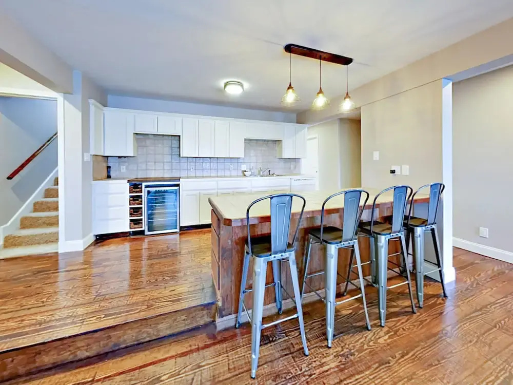 1005 Coventry Rd Home 5 Bedrooms 4 Bathrooms Home