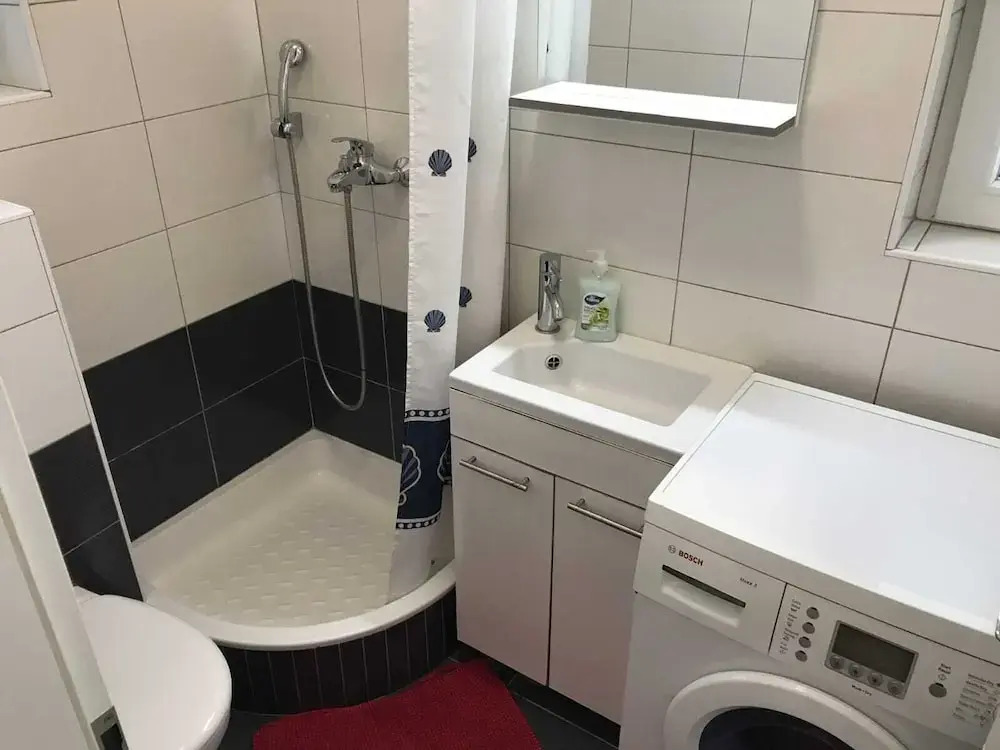 One bedroom apartment