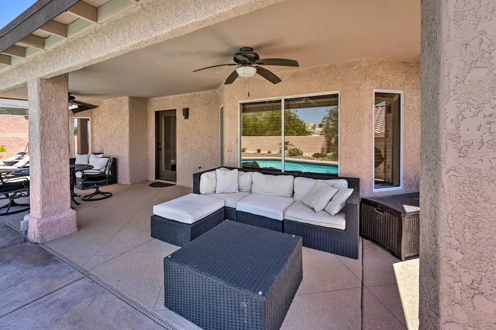 4 Mi to Lake Havasu: Home w/ Private Pool & Bbq!