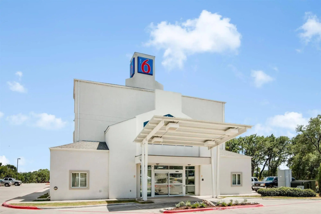 Motel 6-Cedar Park, TX