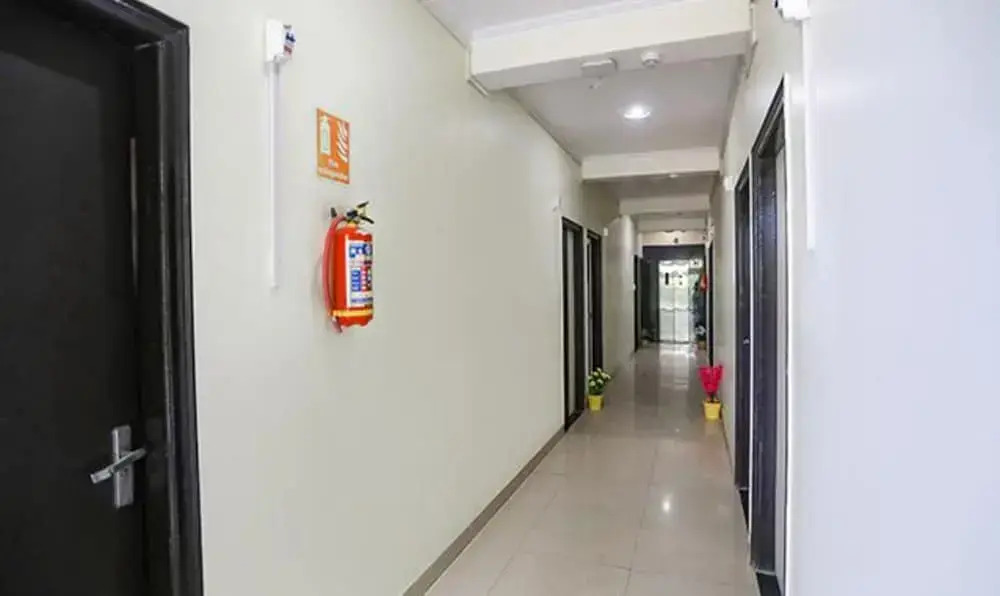 Lily Grand Hyderabad Gate by OYO Rooms