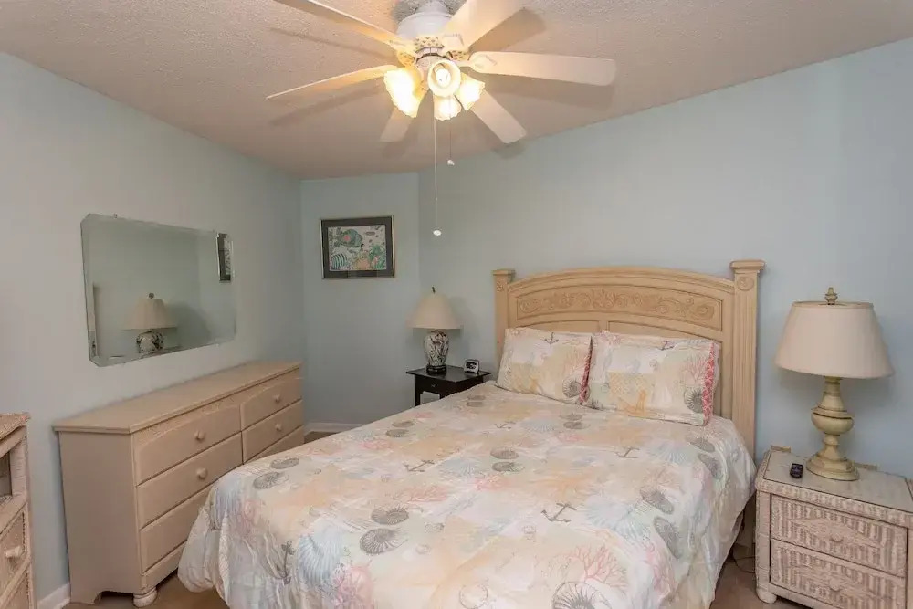Royal Garden Resort 1012 2 Bedroom Condo by RedAwning