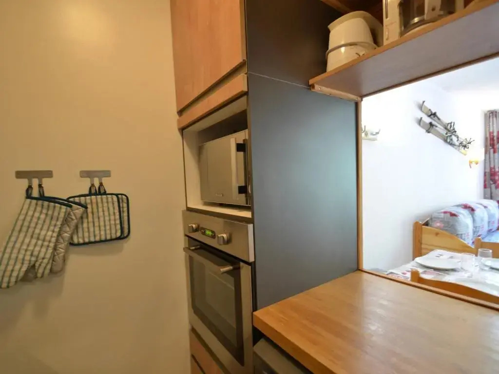 Appartement Les Menuires, 1 pièce, 4 personnes - FR-1-452-45