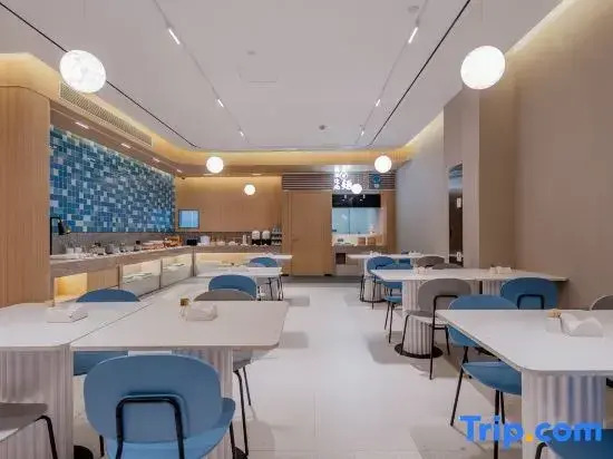 Homeinn · neo (Shanghai Hongqiao Railway Station National Exhibition and Convention Center Branch)