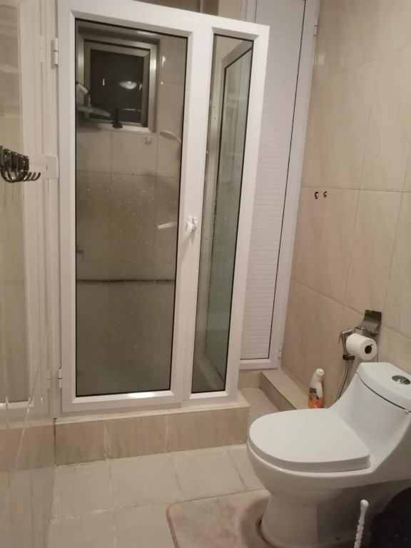 Holidays in Heaven 2-bedroom apartment newly refurbished- Min 2 Nights Requirement