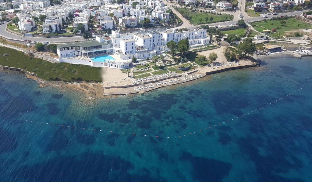 Chronos Beach Hotel