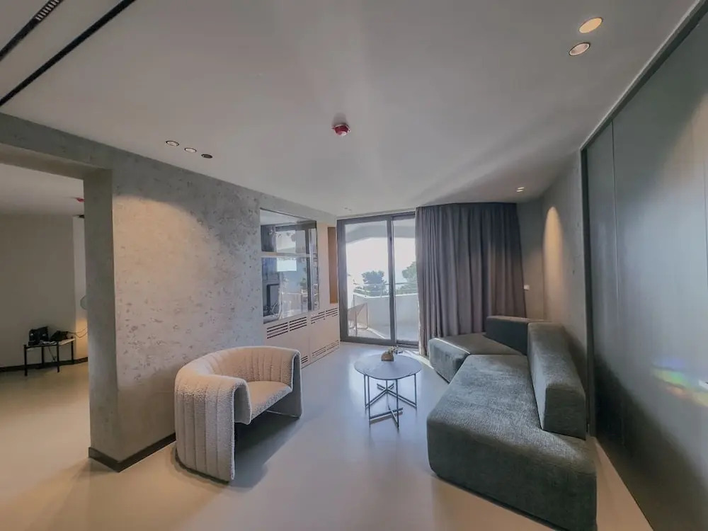 Zins Luxury Room 04 in Durr s