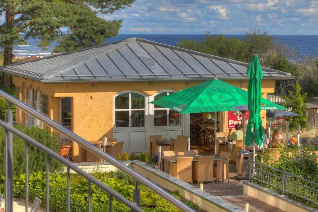 SEETELHOTEL Ostseeresidenz Bansin mit Pool und unmittelbarer Strandnähe
