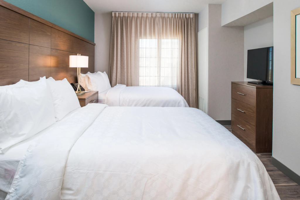 Staybridge Suites - Pecos by IHG