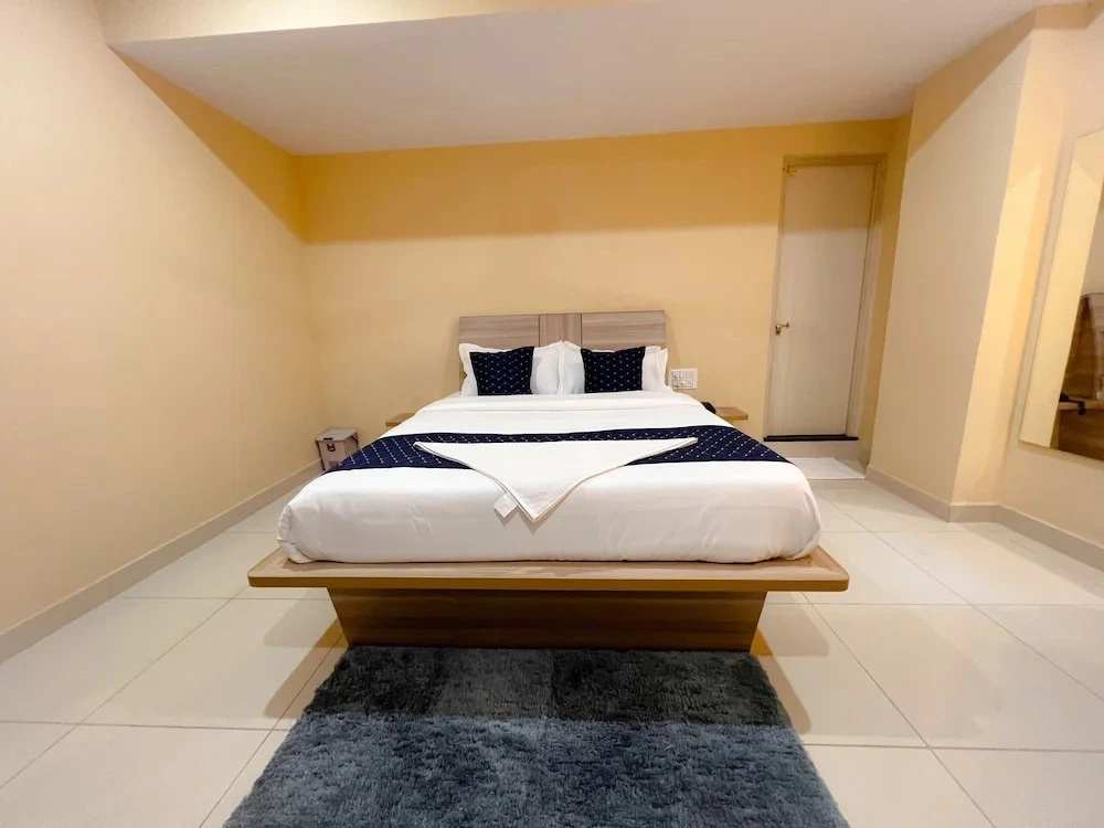 FabHotel BNS Comforts