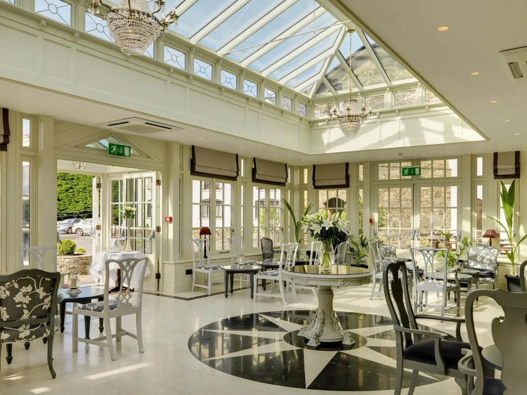 Killarney Heights Hotel