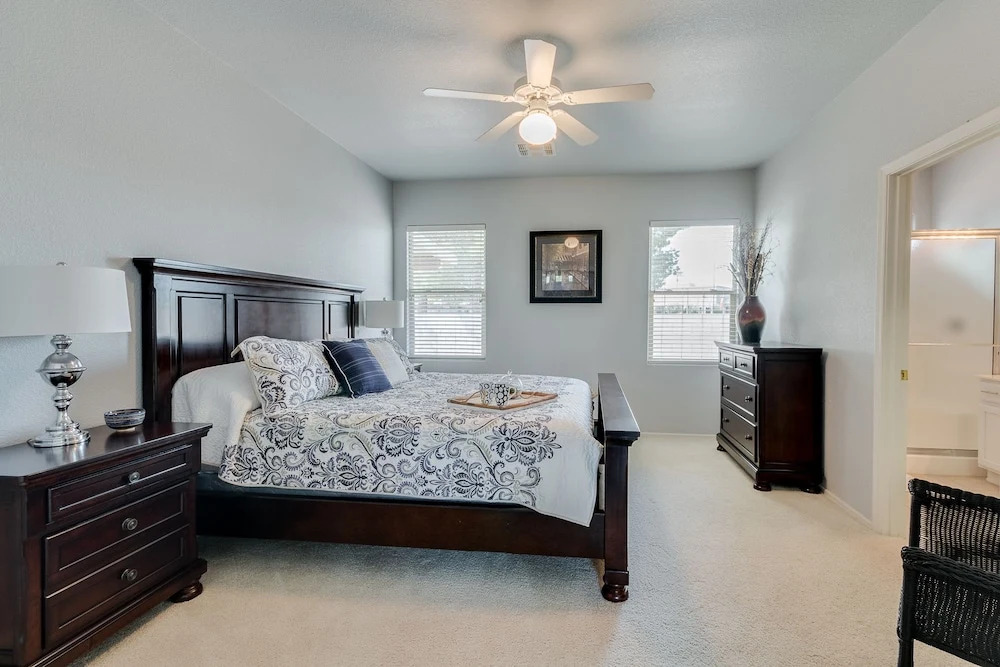 Windstream - 2 Br home by RedAwning