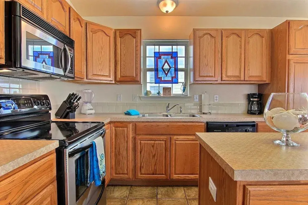 Tropical Touchdown - 4 Br Home