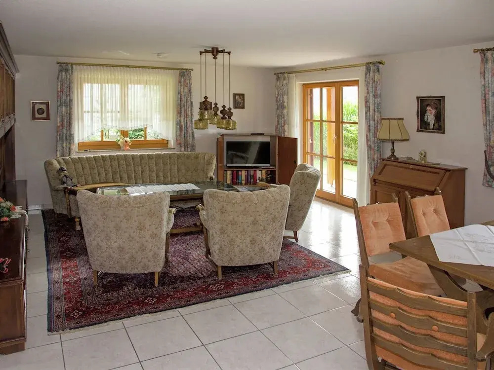 Cozy Apartment in Klosterreichenbach near Ski Area