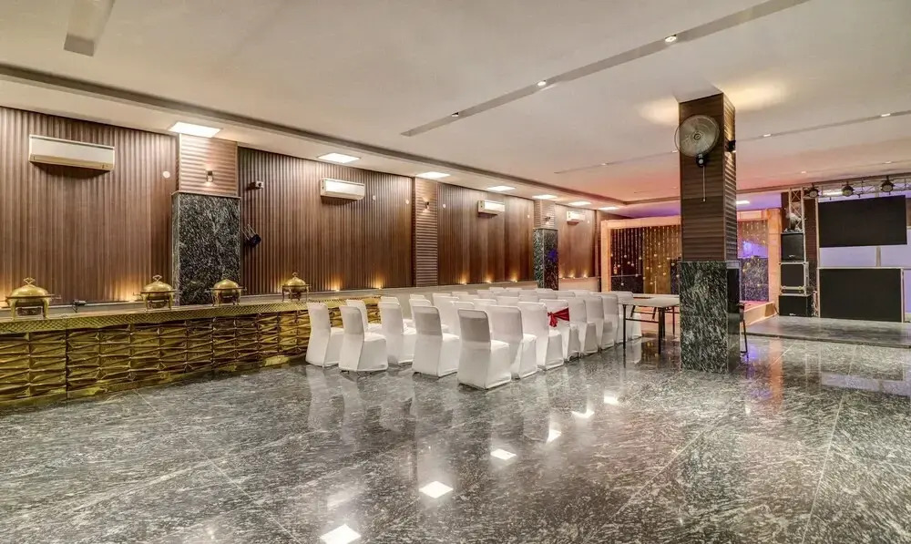 Hotel Grand Manor