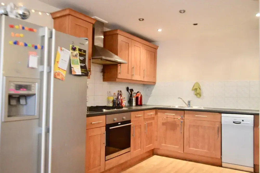 3 Bedroom Flat In Leith