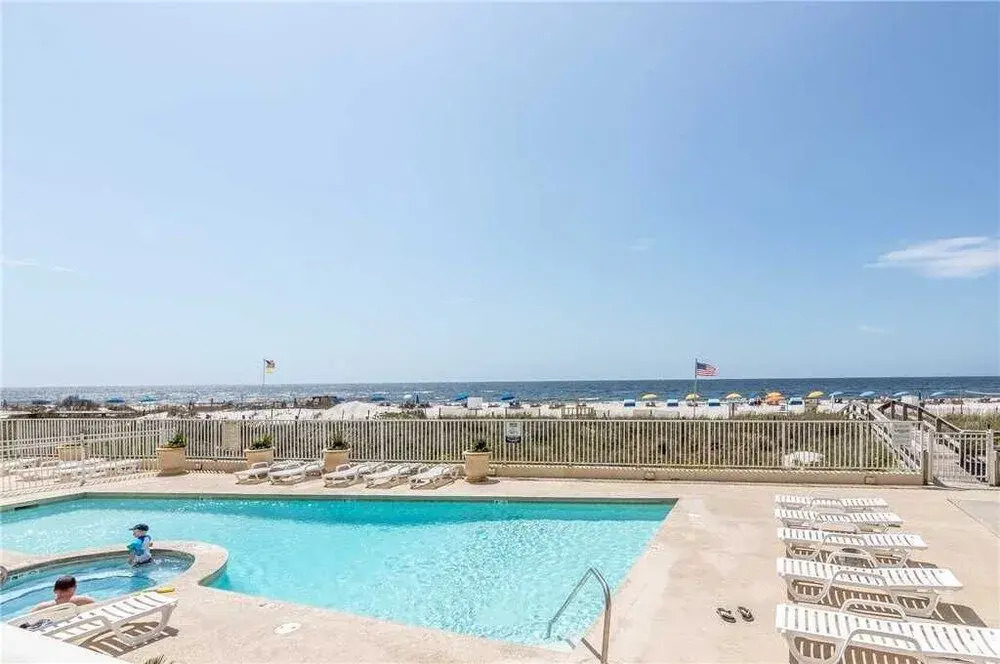 Four Winds 104 - 1 Br condo by RedAwning