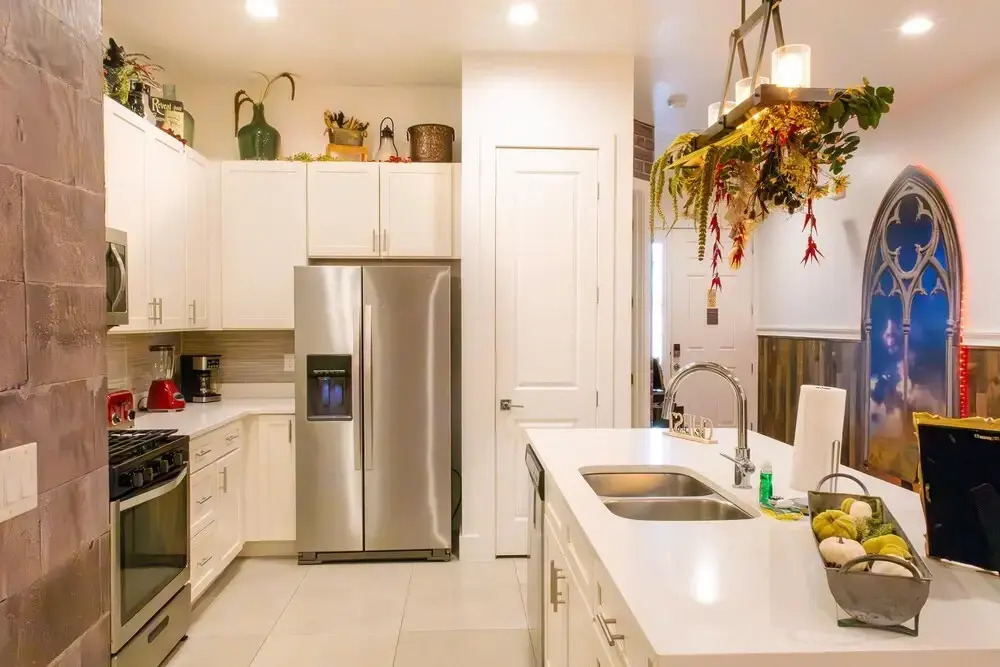 Magical Wizard s Castle 4 BR 2 Miles to Disney