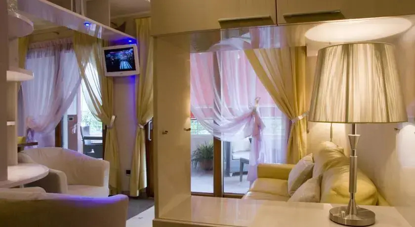Royal Suite Home
