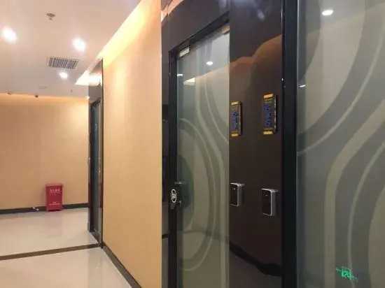Shenzhen Xinchao Capsule Cabin Hotel