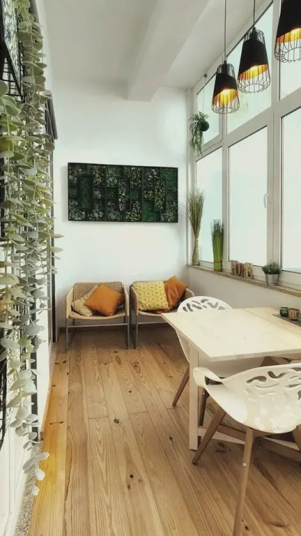 Frs002 Floresold Town: Elegant Studio W/ Patio